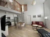 Loft 654B two blocks from BART
