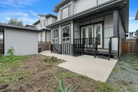 Contemporary Luxury modern charming retreat