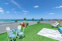Beachfront 4 Bedroom Luxury Villa with Pool, Chef, Butler