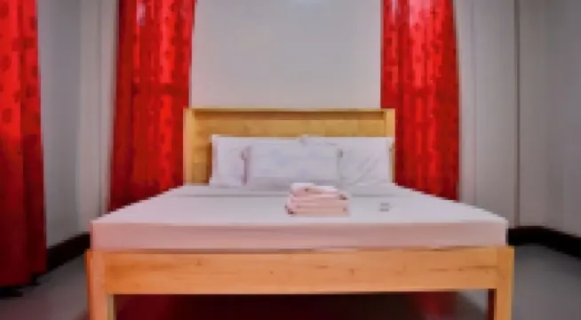 Juvy's Beach House - Entire top floor of exclusive villa just by the beach Hotels near Siquijor