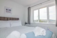 Waters Reach Hotels in Kingsbridge