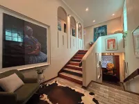 La Casa Blanca - Emmarentia, Johannesburg