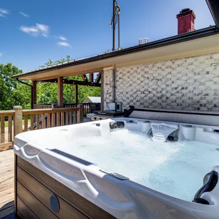 Great Outdoor Space Margys Farmhouse in Jasper