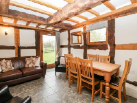 Stable End Hotels in Leominster