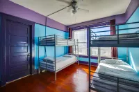 Lucky d's Youth and Traveler's Hostel