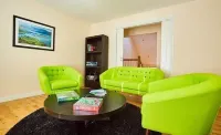 Auchenheglish Lodges - Chapelhill - parking