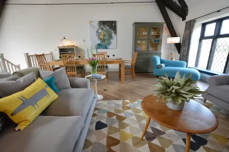 Badminton, Thorpeness Отели рядом с достопримечательностью «The Meare»