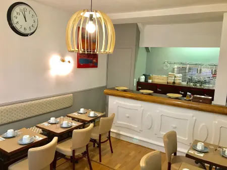 Cit'Hotel le Volney Отели рядом с достопримечательностью «Saumur Riding Academy»