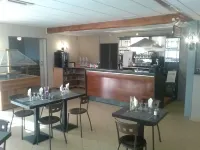 Logis Hôtel Acotel Avignon Nord Hotel a Le Pontet