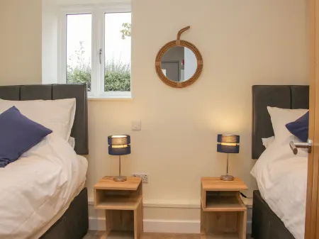 Black Lion Barn Retreat Отели в г. Лонгден