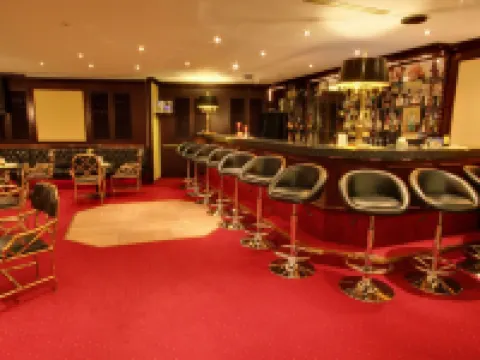 โรงแรมกริลเลอ โรงแรมในเออลานเกน