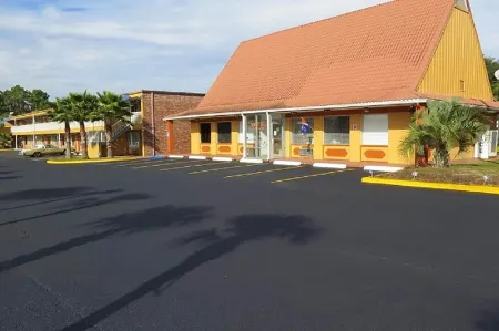 Micanopy Inn Отели в г. Макинтош