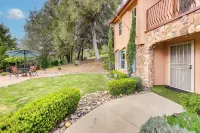 Hot Tub, Games & Sports: Luxury Yosemite Escape - Balcony