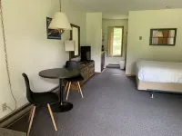 Colonial Bay Motel and Cottages Hotel a Dwight