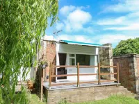 Willow Cabin Hotels in Cowes