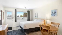 Homeport Motel Hotels in Lunenburg County