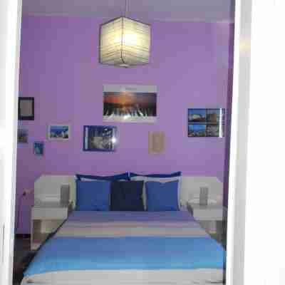 Holiday Apartment with Sea View and Mountains View Rooms