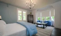 Station Inn Pawling - balcony