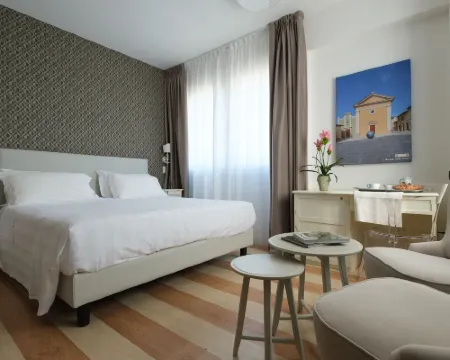 波塔瓦爾德拉酒店 佩喬利酒店