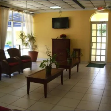 Royal Islander Hotel