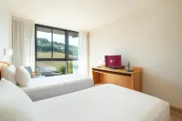 إكسي إريا سنترال Hotels near المنطقة المركزية