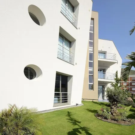 Astro Suite Hotel