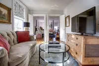 34 State "Historic Luxury Suites" Skaneateles Hotels in Skaneateles