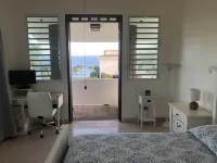 Coastal Views 5 minutes to the beach