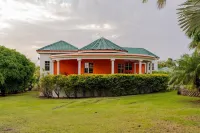 The Vintage Sanctuary - 3 mins drive to the beach! Hotels near Nevis Hot Springs