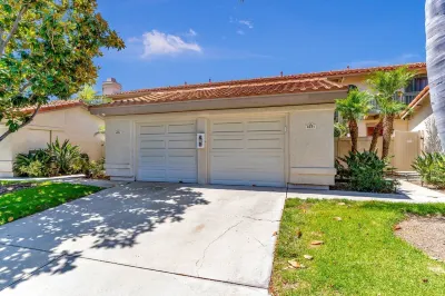 Premier Carlsbad furnished 2 bdrm townhouse for rent -ocean and sunset views Hotel in zona GIA Museum