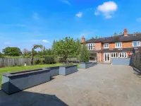 Dolly's House Hotels in Middlewich