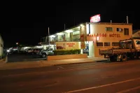 A&A Lodge Motel - 3-Star