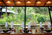 Oasis de las Palmas Hotels in Ojochal