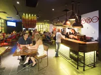 Oaks Gladstone Grand Hotel - bar