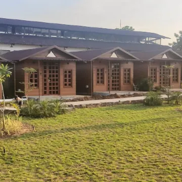 Nirvana Resort and Restaurant