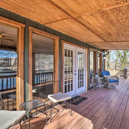 Lakefront Shell Knob Home w/ Deck & Gas Grill