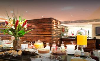Golden Tulip Macae