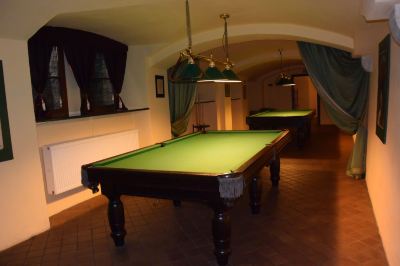 ビリヤード ザメク クリチュクフ セントラム コンフェレンツィーノ ヴィポチェンコヴェの写真