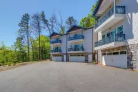 2 Mi to Village and Lake! Charming Helen Retreat - 3-Star