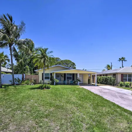 Tasteful Home w/ Patio + Grill < 2 Mi to Beach!