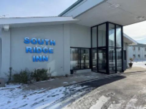 South Ridge Inn Hotels in Lorain County