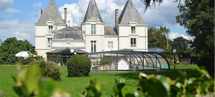 Le Domaine du Chêne Vert Hotels in Mayenne