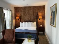 Queen Anne's Revenge Hotels in Bar Harbor
