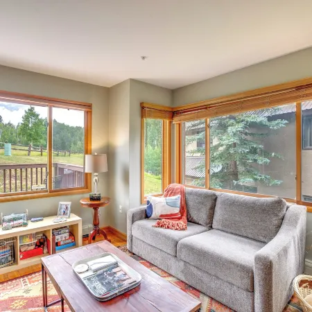 Mountain Village Home Steps to Ski Lift and Shuttle!