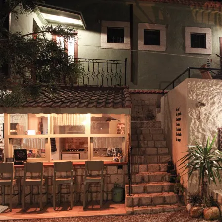 ZEVKLİLER ALAÇATI Hotel