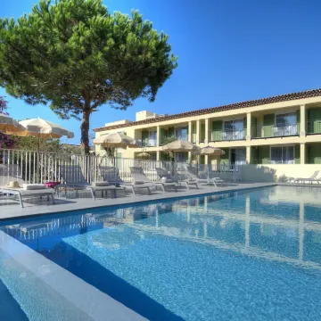 La Bastide de l'Oliveraie Hotels near Gazagnaire