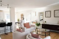 Spacious 4BR Home+Patio Retreat