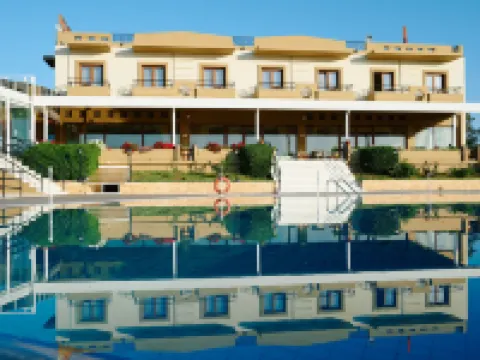 Nefeli Hotel โรงแรมในEvros