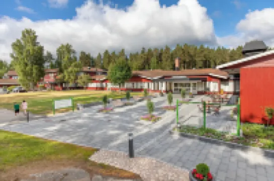 Ädelfors Hotell & Konferens Отели в г. 