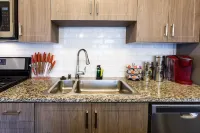 Downtown Camarillo*3 Resort like Pools*3 Fitness Ctrs*EVChargers*Gated*SelfChkIn